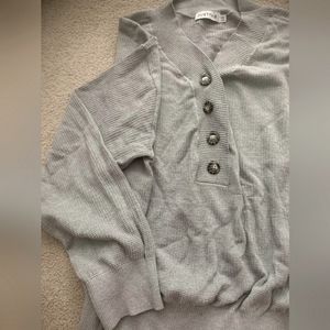 Grey Waffleknit pullover loose fitting buttons